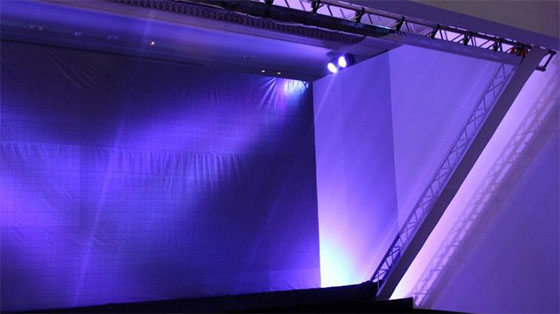 3D全息投影技術(shù)在舞臺(tái)演出與會(huì)務(wù)及展覽展示服務(wù)中的創(chuàng)新應(yīng)用